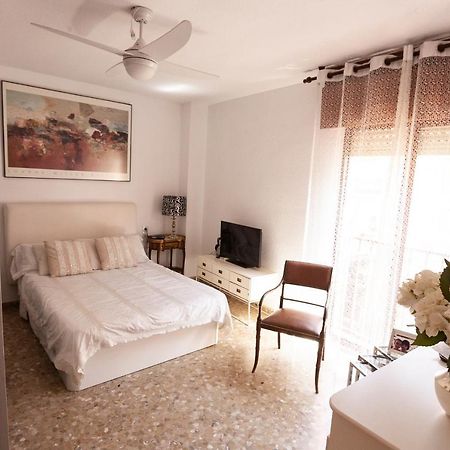 Lola.- Habitacion De Matrimonio, Con Bano Privado Гранада Экстерьер фото